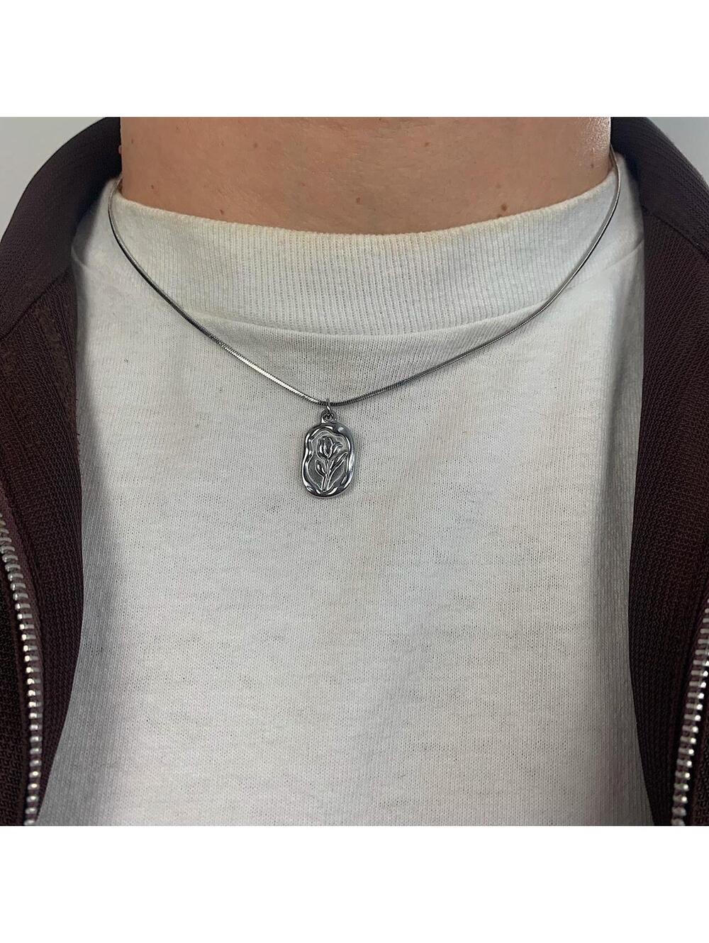 Rose Pendant Stainless steel Silver necklace. Rope chain. Unisex. Fits 16-18 - Picture 4 of 7